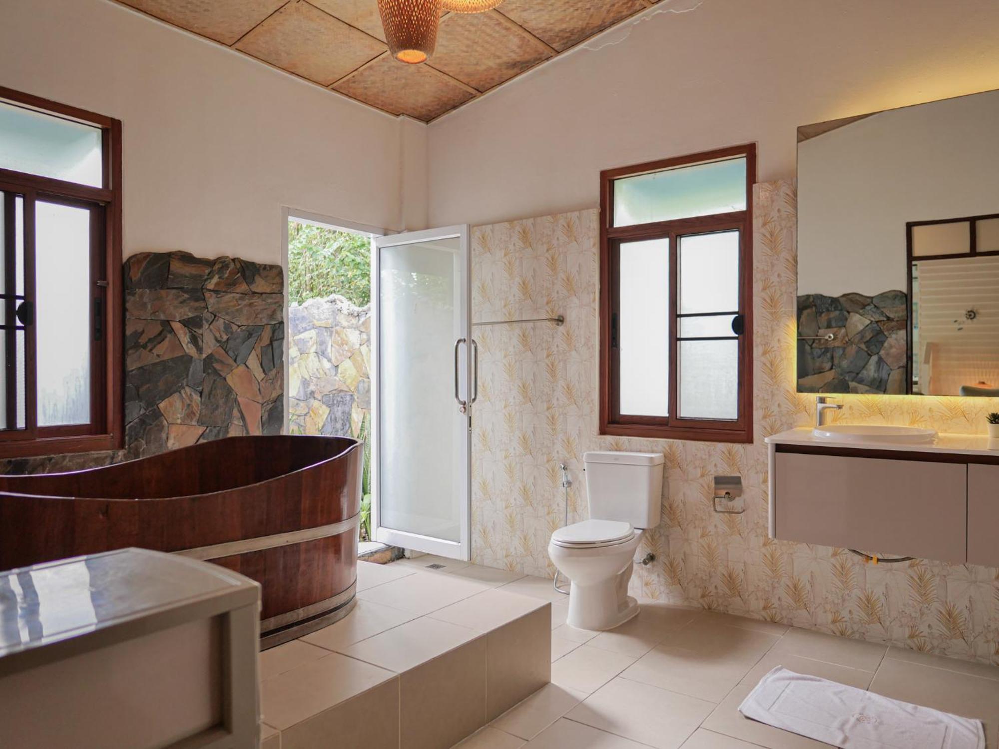 The Wooden Beach House 3Br - Sunset Beach Garden Taling Ngam Beach Buitenkant foto
